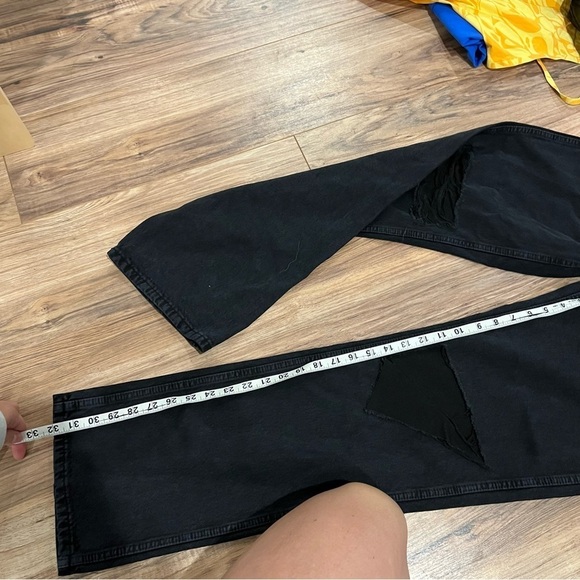 NWT Re/Done 90’s High Rise Loose Jean in Washed Black with Rips - Picture 14 of 15